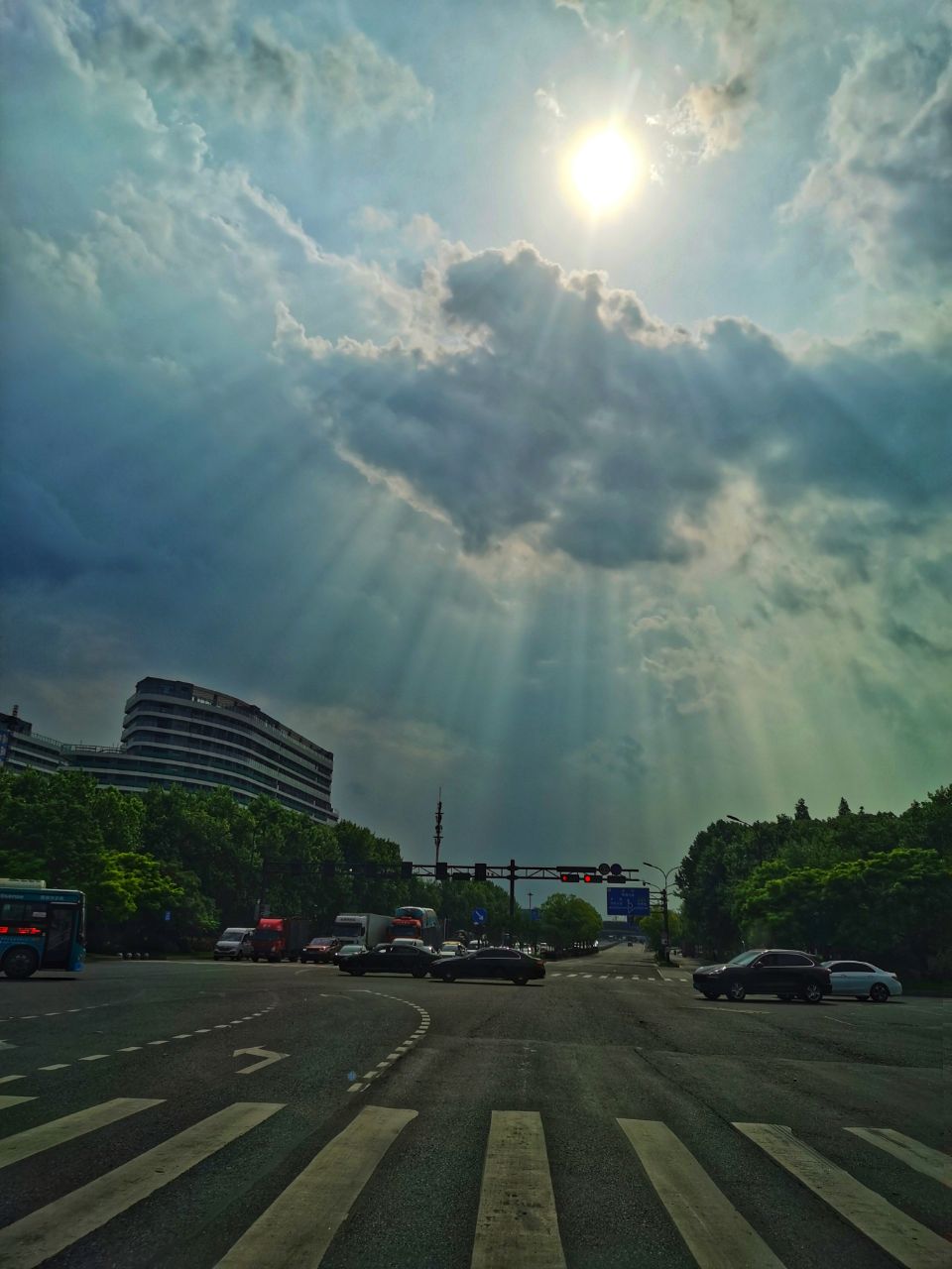 20250715115200front2_0_163571_Fm00PQSYhxwxIapaD3kqy-kTCCGI.jpg